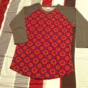 BOGO 1/2 off NWOT Medium LULAROE 3/4 Sleeve